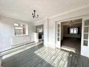 Grosvenor Avenue, Middlesex, UB4