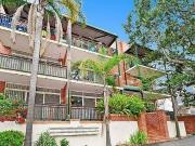 Ground Floor 2 Bedroom Apartment With Courtyard