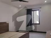 Ground floor 2bed dd portion available for rent!
