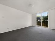 Ground floor apartment in sought after Alexandria...