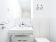 GROUND FLOOR APARTMENT WITH TERRACE, Berlin Amsterdam...