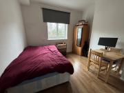 Ground Floor Bedsit Homerton Station