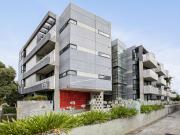 Ground floor excellence in a wonderful boutique building