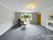 Ground floor flat to rent on