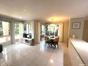 Ground floor Renovated Super 1 Apartment