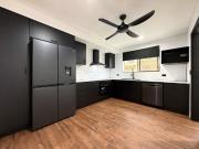 GROUND FLOOR SPACIOUS RENOVATED APARTMENT IN GREENBANK!