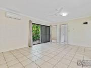 Ground Floor Westcourt Unit – Walk to CBD, DFO, Schools...