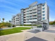 Ground Level Studio Apartment with Balcony Varsity... Ground Level Studio Apartment with Balcony Varsity...