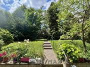 'FAST IM 4. – Drei Zimmer mit Grünblick'