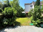 Grünblick, ca. 67 m² Garten inkl. Terrasse mit Sauna,...