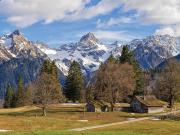 Grundstück für ein Ferienhaus im Schi und Wandergebiet