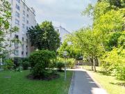 Grüne Oase in bester Lage: 3 Zimmer mit Loggia bei U3...