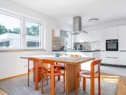 Grüne Ruheoase – Moderne Wohnung mit Balkon & Garage in...