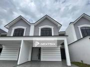 Guarded neighborhood with private lake Modern design...