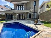 Casa con 4 dormitorios en venta en Samborondón, 514 m²...