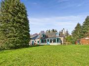 11 Bedroom Guest House Commercial