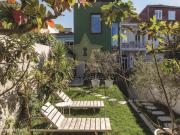 Guesthouse de 7 apartamentos, jardim, com mobilirio de luxo