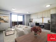 GUNGAHLIN AT YOUR DOORSTEP WALK TO EVERYTHING!