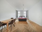 GUT AUFGETEILTE 2 ZIMMER WOHNUNG AUF DER WIEDNER...