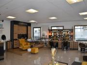 GUT GELEGEN UND KOMPLETT AUSGESTATTET