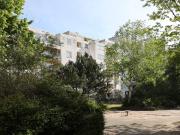Gut geschnittene 2 Zimmer Wohnung mit Balkon / 4. OG mitte
