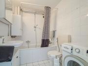 Gut geschnittene 3 Zimmer Wohnung mit Balkon in der Neustadt