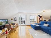 Gut geschnittene 3 Zimmer Wohnung mit Balkon und Stellplatz