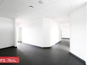 gut vermietetes, lichtdurchflutetes Büro in Traun mit...