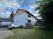 Gut vermietetes Mehrfamilienhaus mit sechs Einheiten –...