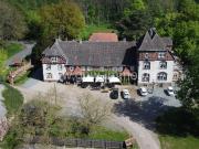 Gutshofanwesen Büttnershof aus Adelskreisen auf 5,5 Hektar