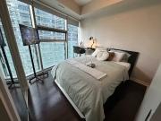 H4U 12 York St, Toronto Has an Apartment