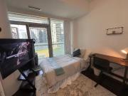 H4U 14 York St, Toronto Has an Apartment