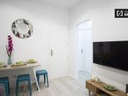 Habitación acogedora en alquiler en un apartamento de 3...