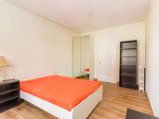 Habitación acogedora en piso compartido en Moncloa, Madrid