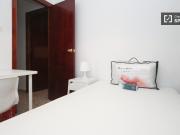 Habitación acogedora en piso compartido en Ronda, Granada