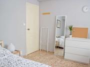 Habitación amplia en piso compartido en Algiros, Valencia
