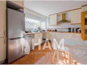 Habitación amplia y cómoda totalmente equipada