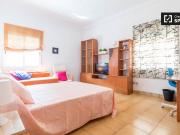 Habitación amueblada, apartamento de 6 camas, Camins al...