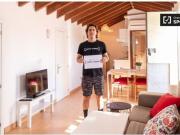 Habitación amueblada con calefacción en apartamento de 4... Habitación amueblada con calefacción en apartamento de 4...