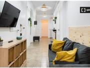 Habitación amueblada con calefacción en piso compartido,...