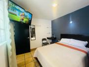 Habitación amueblada con servicios incluidos en planta baja