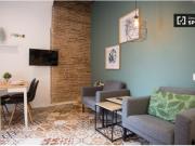 Habitación amueblada en apartamento de 3 dormitorios en...