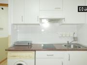 Habitación amueblada en apartamento de 4 dormitorios en...