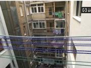 Habitación amueblada en apartamento de 6 dormitorios en...