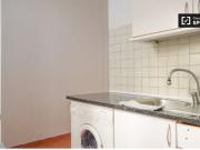 Habitación amueblada en apartamento de 7 dormitorios en...