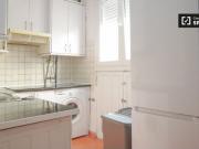 Habitación amueblada en apartamento de 7 dormitorios en...