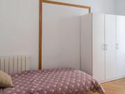 Habitación amueblada en apartamento de 7 dormitorios en...