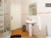 Habitación amueblada en piso compartido en Latina con... Habitación amueblada en piso compartido en Latina con...