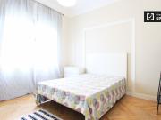 Habitación amueblada en piso compartido en Salamanca, Madrid