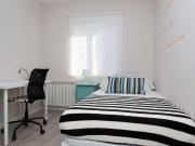Habitación amueblada en piso compartido en Tetuán, Madrid